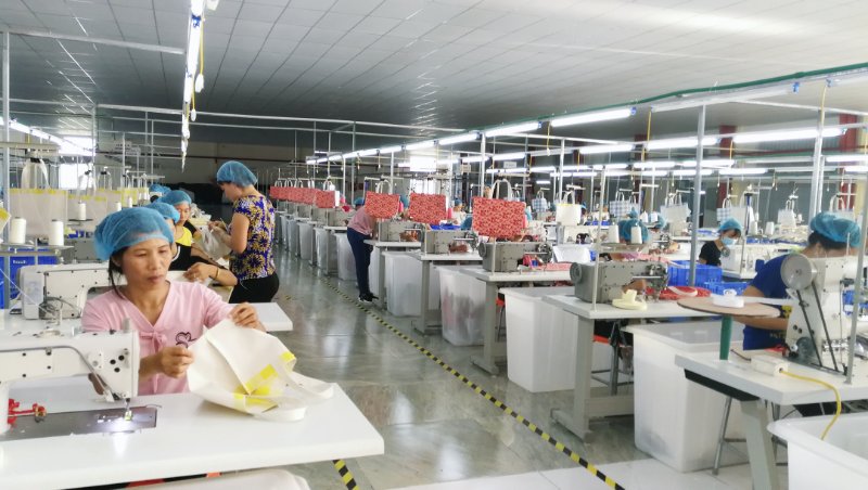 PA旗舰厅手袋越南工厂正式投产实景拍摄